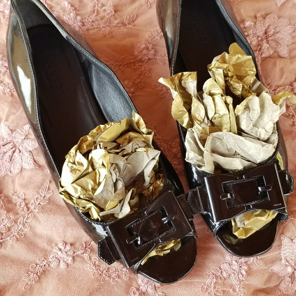 Gucci Black Patent Leather Peep Toe Flats Sz 8